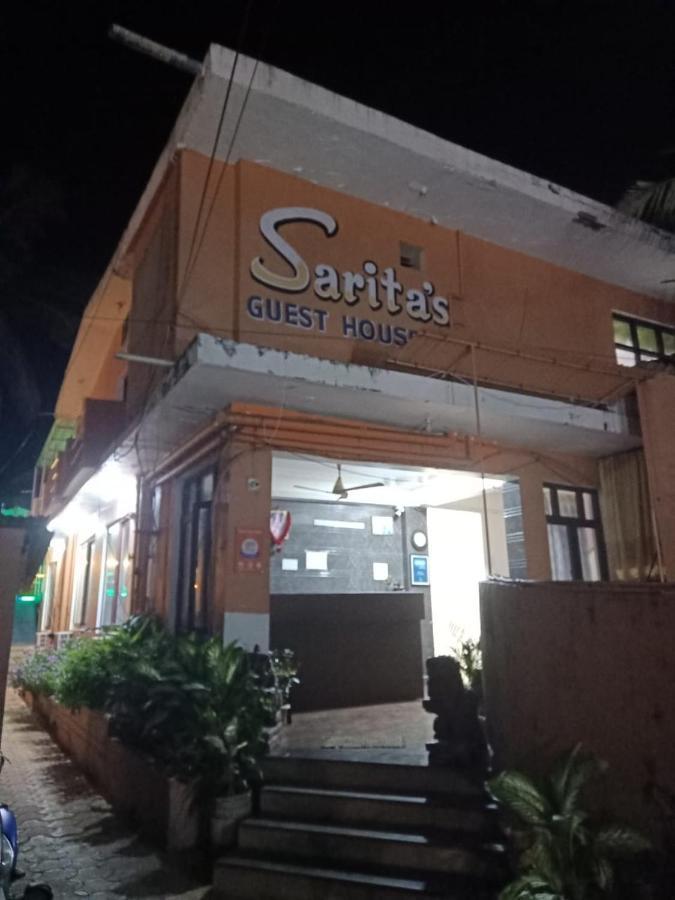 Saritas Guest House - Bogmalo Beach エクステリア 写真
