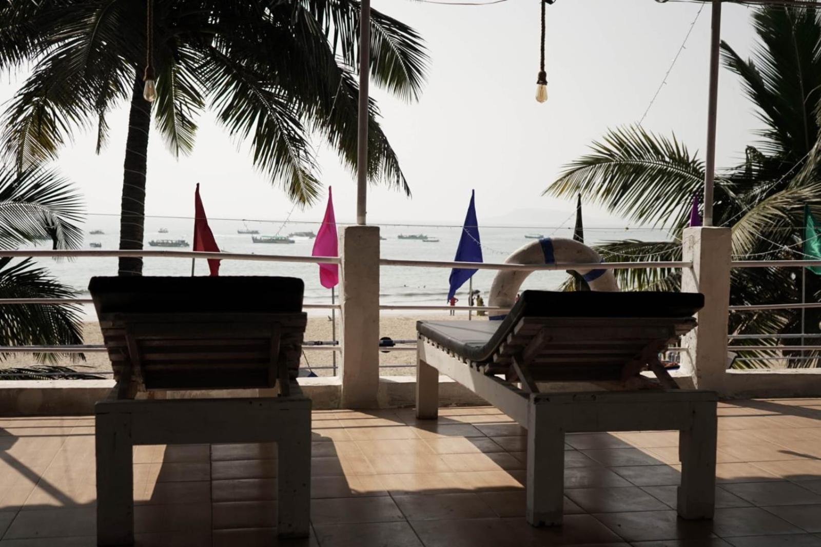 Saritas Guest House - Bogmalo Beach エクステリア 写真