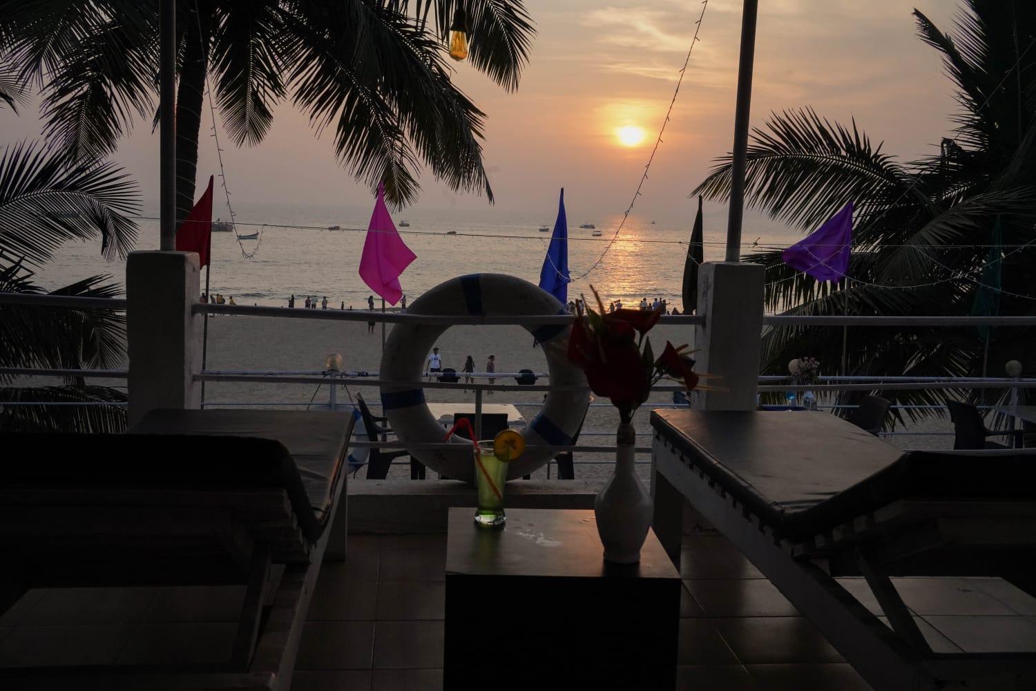 Saritas Guest House - Bogmalo Beach エクステリア 写真